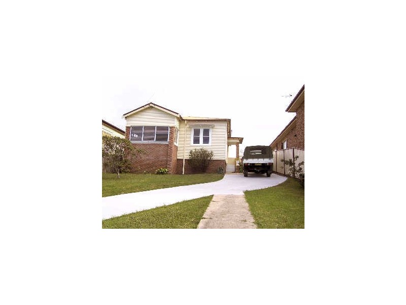 16 Second Avenue, Warrawong NSW 2502