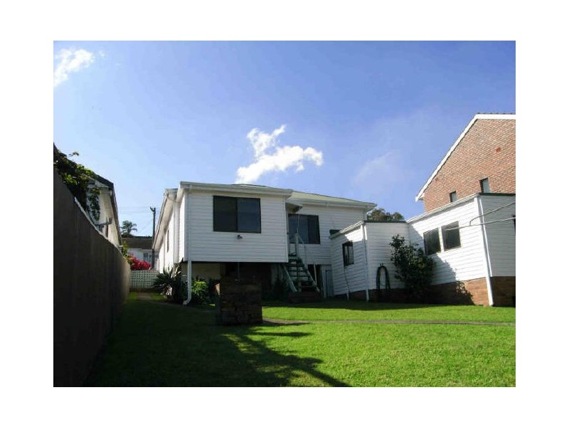 65 Grand View Parade, Lake Heights NSW 2502