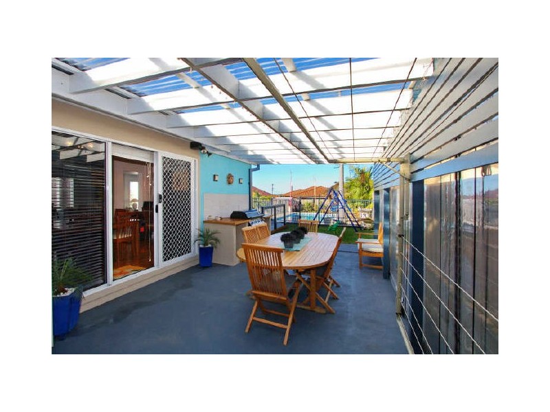 64 Third Avenue, Port Kembla NSW 2505