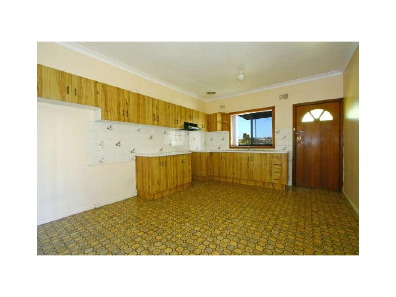 35 Steel Street, Cringila NSW 2502