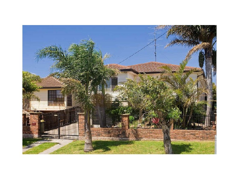 5 Fitzgerald Street, Cringila NSW 2502