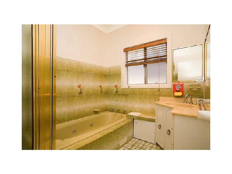 5 Fitzgerald Street, Cringila NSW 2502