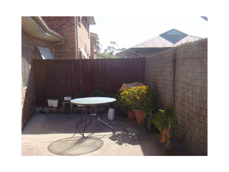2/45 Surfside Drive, Port Kembla NSW 2505