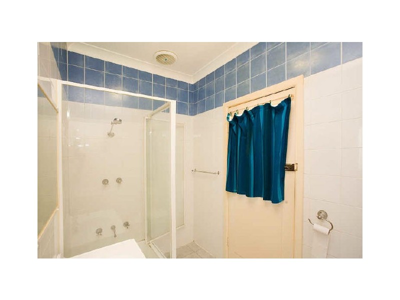 14 Canberra Road, Lake Heights NSW 2502
