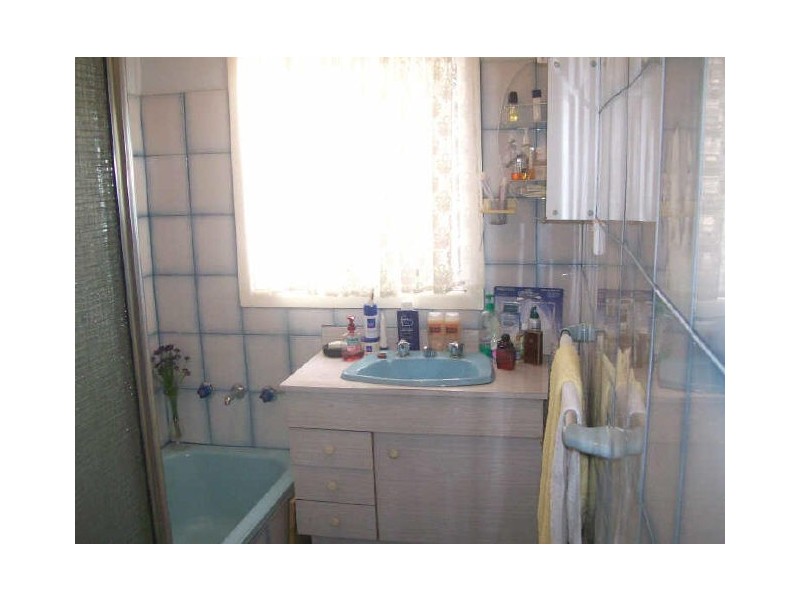 15 McGovern Street, Cringila NSW 2502