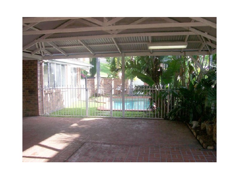 31 Taminga Crescent, Cordeaux Heights NSW 2526