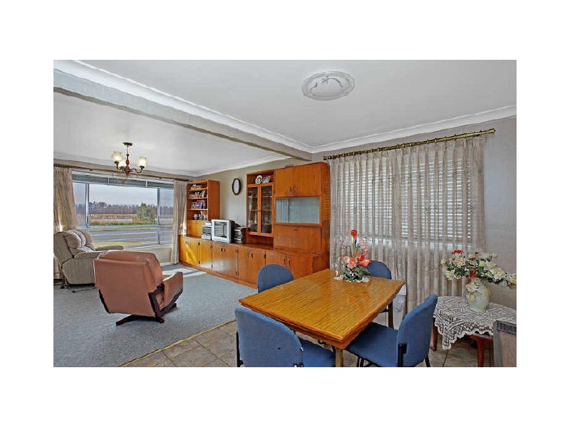 135 Reddall Parade, Lake Illawarra NSW 2528