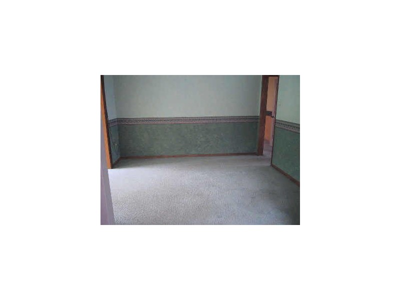 284 Northcliffe Drive, Lake Heights NSW 2502