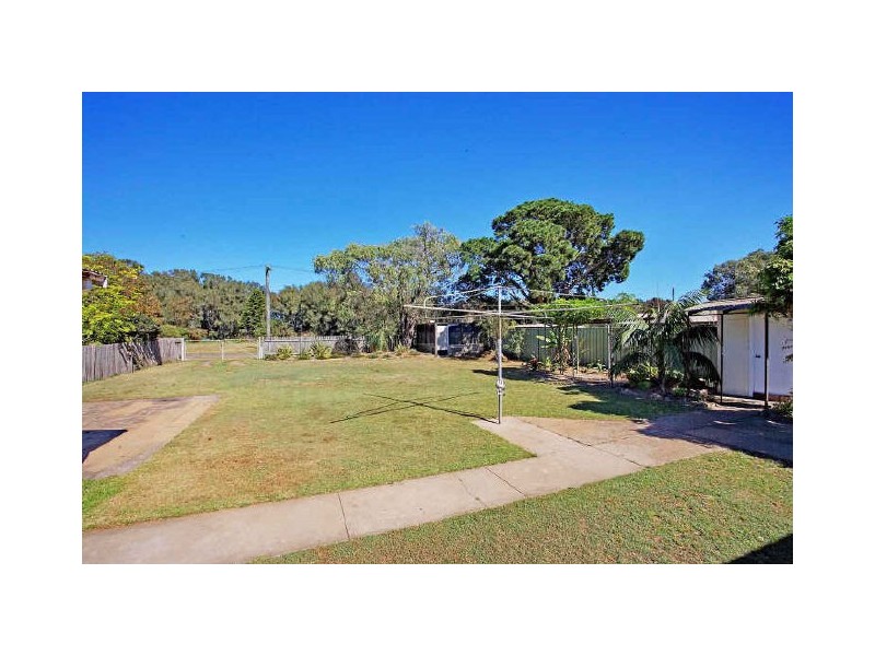 216 Lakeview Parade, Primbee NSW 2502