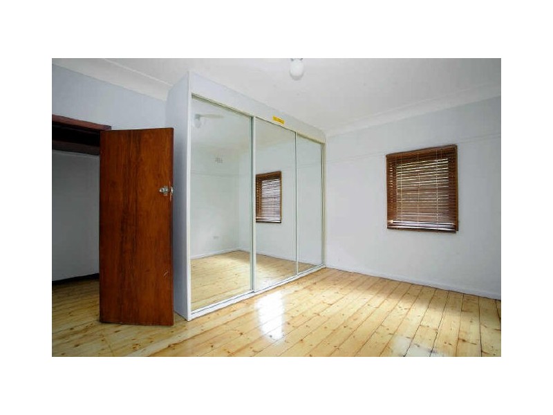 69 Robertson Street, Port Kembla NSW 2505