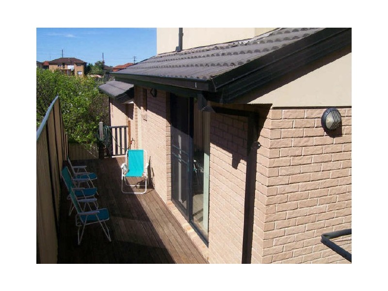 6/6-8 Melinda Grove, Lake Heights NSW 2502