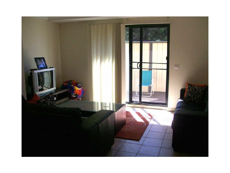 6/6-8 Melinda Grove, Lake Heights NSW 2502