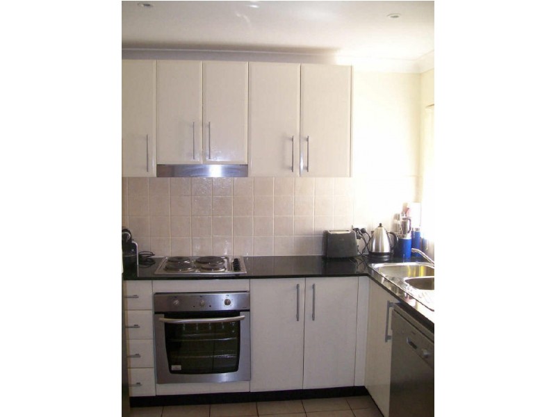 6/6-8 Melinda Grove, Lake Heights NSW 2502