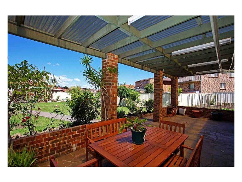116 Vermont Rd, Warrawong NSW 2502
