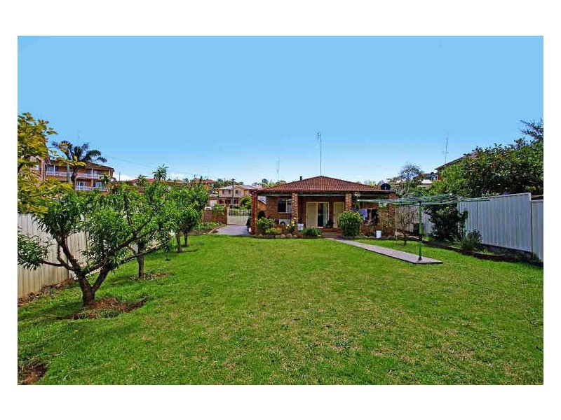 116 Vermont Rd, Warrawong NSW 2502