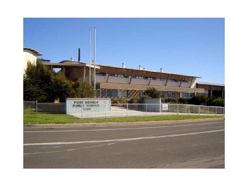 69 Illawarra Road, Port Kembla NSW 2505