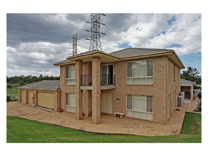 5 Trifecta Pl, Kembla Grange NSW 2526