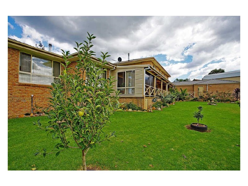 5 Trifecta Pl, Kembla Grange NSW 2526