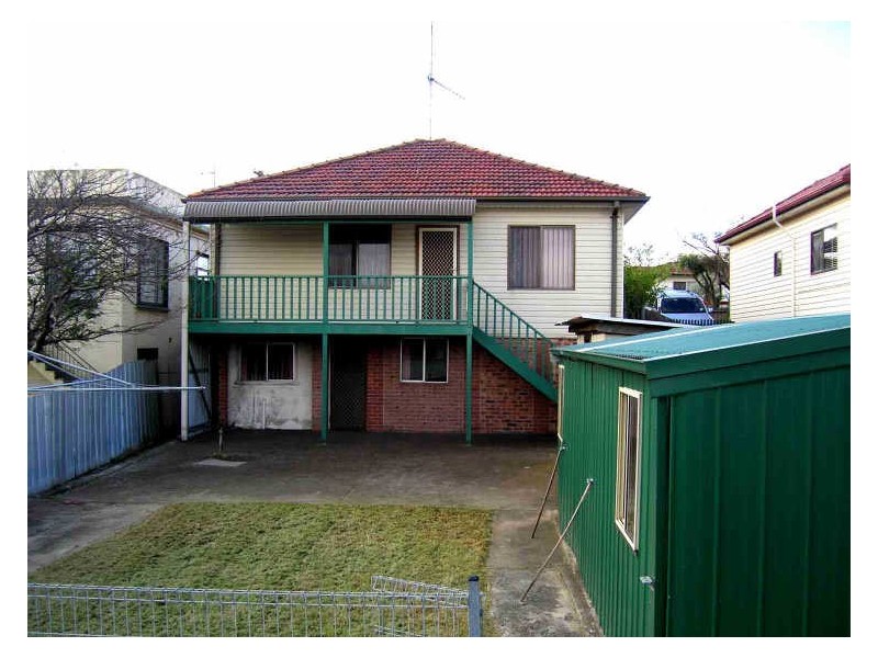 7 Dorman Street, Cringila NSW 2502