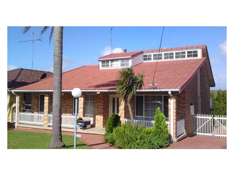 13 Matthews Crescent, Port Kembla NSW 2505