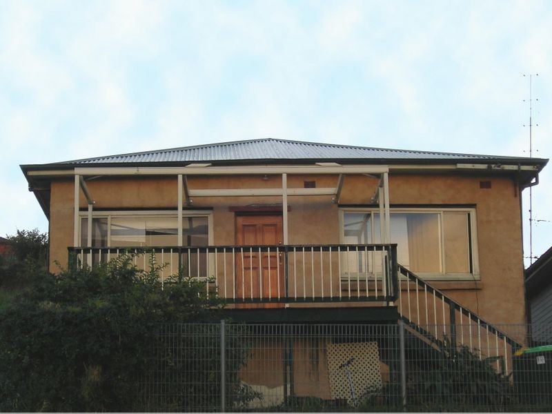 58 Lake Avenue, Cringila NSW 2502