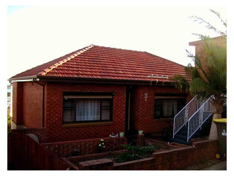 37 Robertson Street, Port Kembla NSW 2505