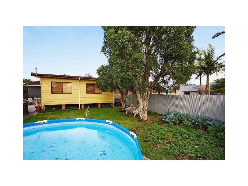 4 Wilkinson Street, Berkeley NSW 2506