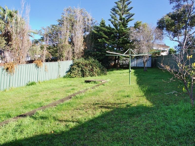 58 Denise Street, Lake Heights NSW 2502