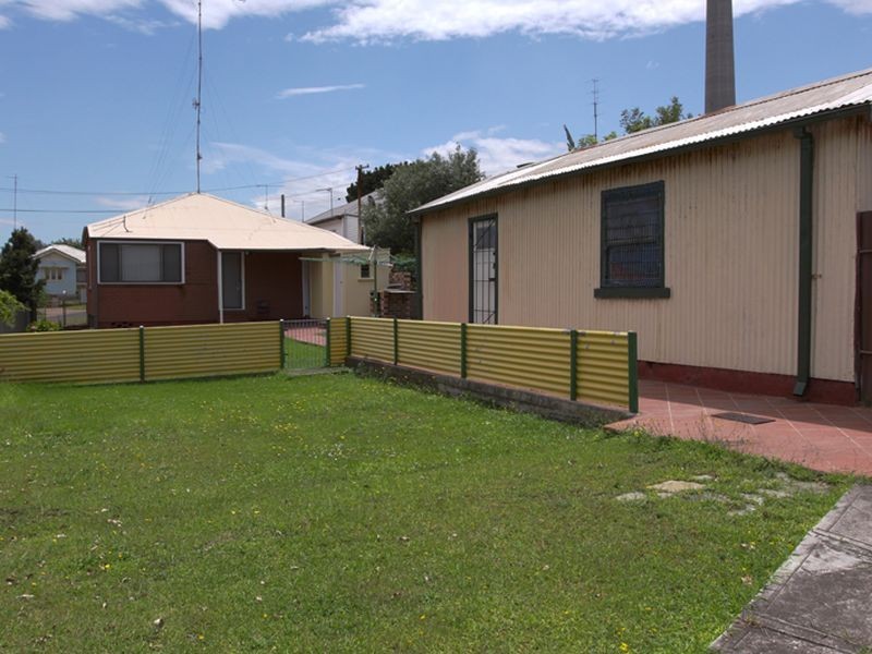6 Second Avenue, Port Kembla NSW 2505