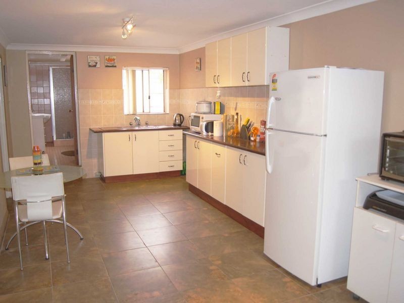 1 Anna Avenue, Lake Heights NSW 2502