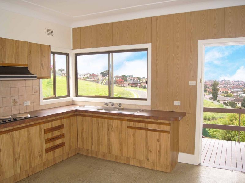 249 Flagstaff Road, Lake Heights NSW 2502