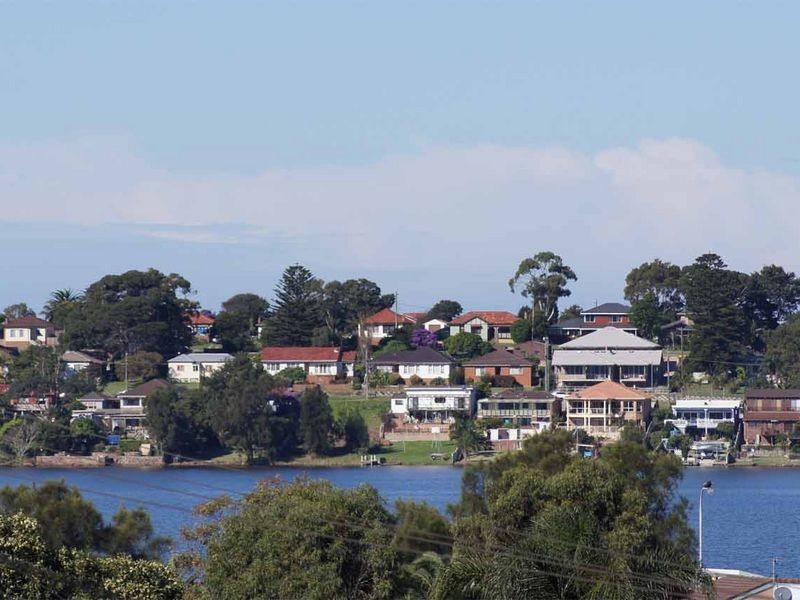 17 Jackson Avenue, Warrawong NSW 2502