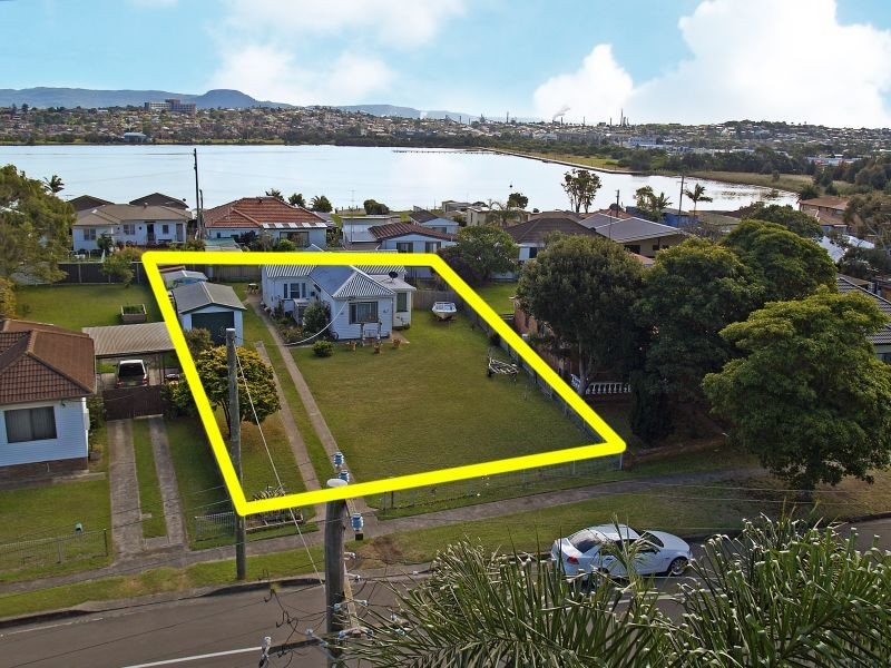 18 Illowra Crescent, Primbee NSW 2502