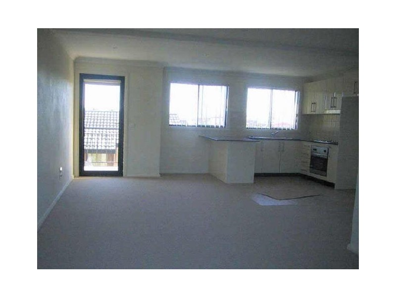 1/6 – 8 Melinda Grove, Lake Heights NSW 2502