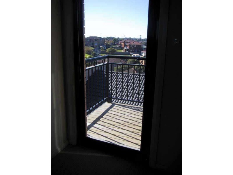 1/6 – 8 Melinda Grove, Lake Heights NSW 2502