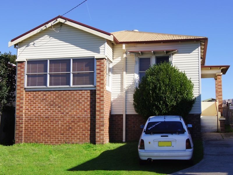 16 Second Avenue, Warrawong NSW 2502