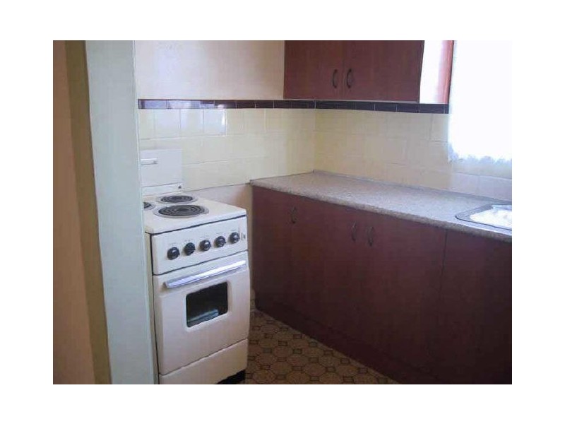 42 Lake Heights Road, Lake Heights NSW 2502