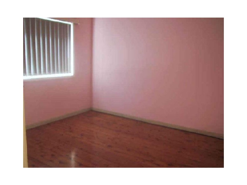 42 Lake Heights Road, Lake Heights NSW 2502