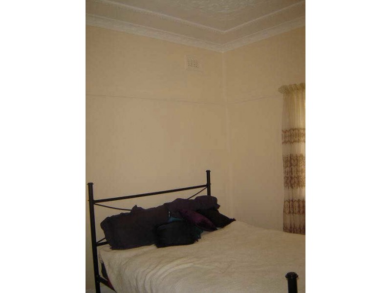 35 Second Avenue, Warrawong NSW 2502