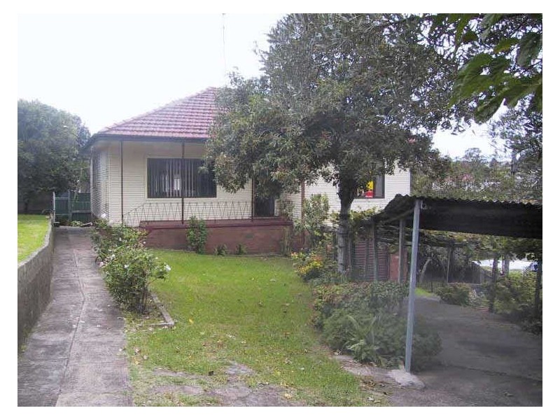 27 Monteith Street, Cringila NSW 2502