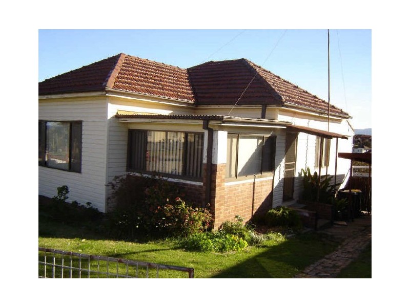 45 Third  Avenue North, Warrawong NSW 2502