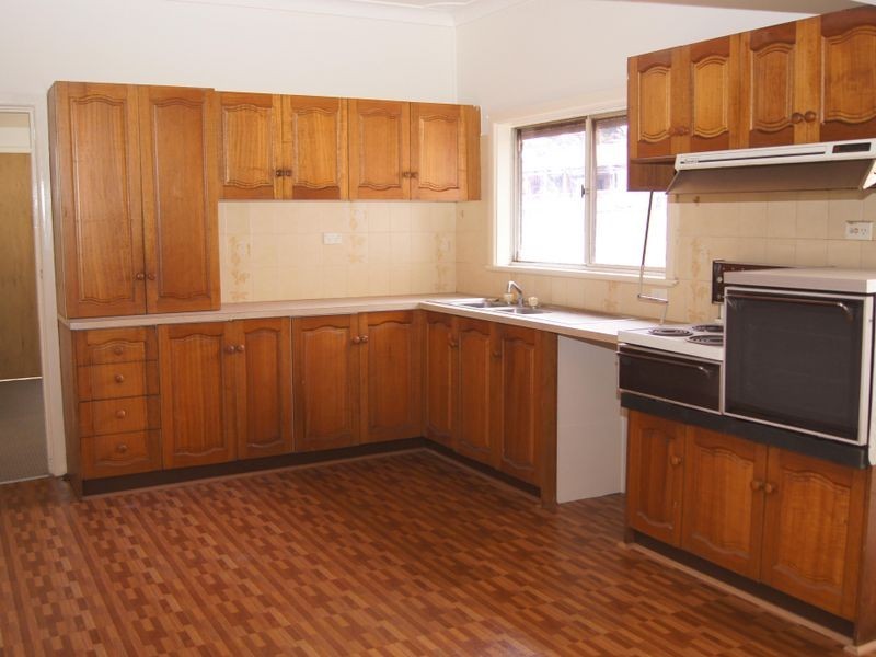 13 Bethlehem Street, Cringila NSW 2502