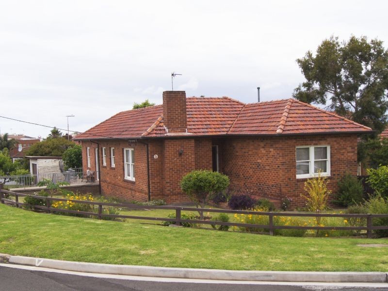 5 Turpin Avenue, Warrawong NSW 2502