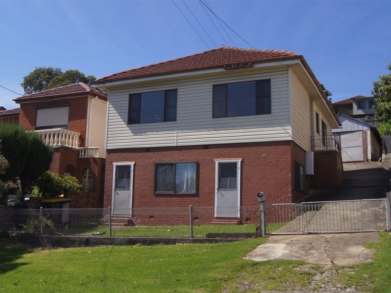 15 McGovern Street, Cringila NSW 2502