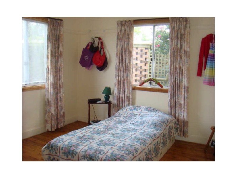 98 Lakeview Parade, Primbee NSW 2502