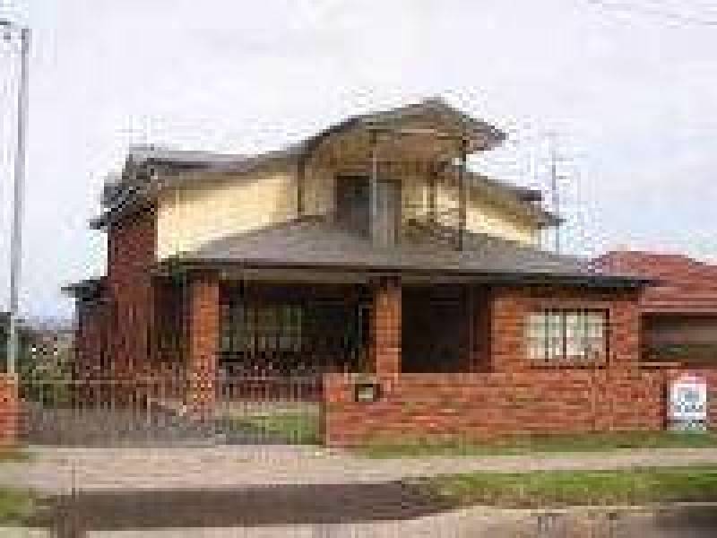255 Flagstaff Road, Lake Heights NSW 2502