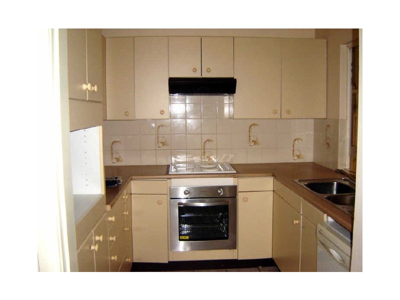 80 First Avenue North, Warrawong NSW 2502