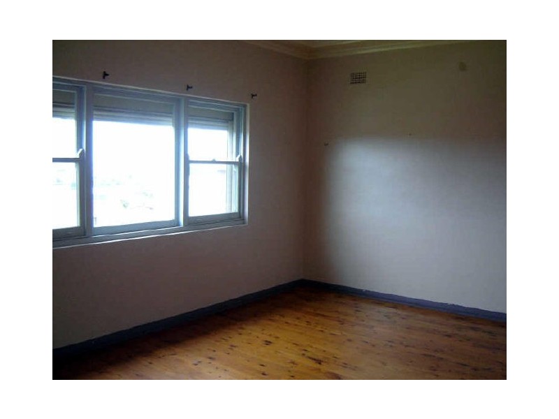 80 First Avenue North, Warrawong NSW 2502