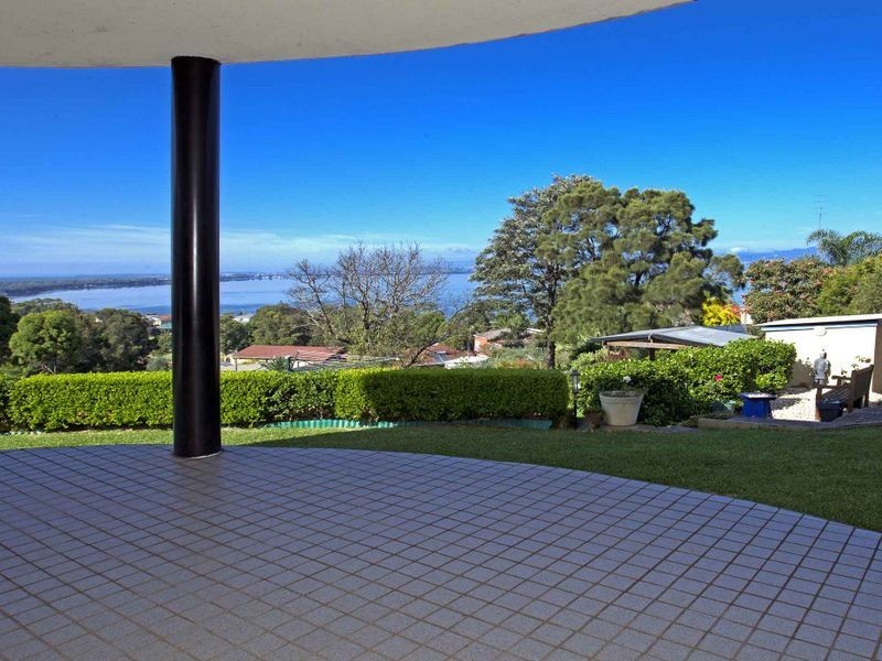 16 Buena Vista Avenue, Lake Heights NSW 2502