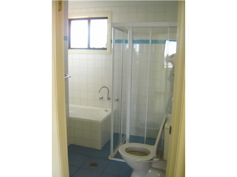 4/6-8 Melinda Grove, Lake Heights NSW 2502